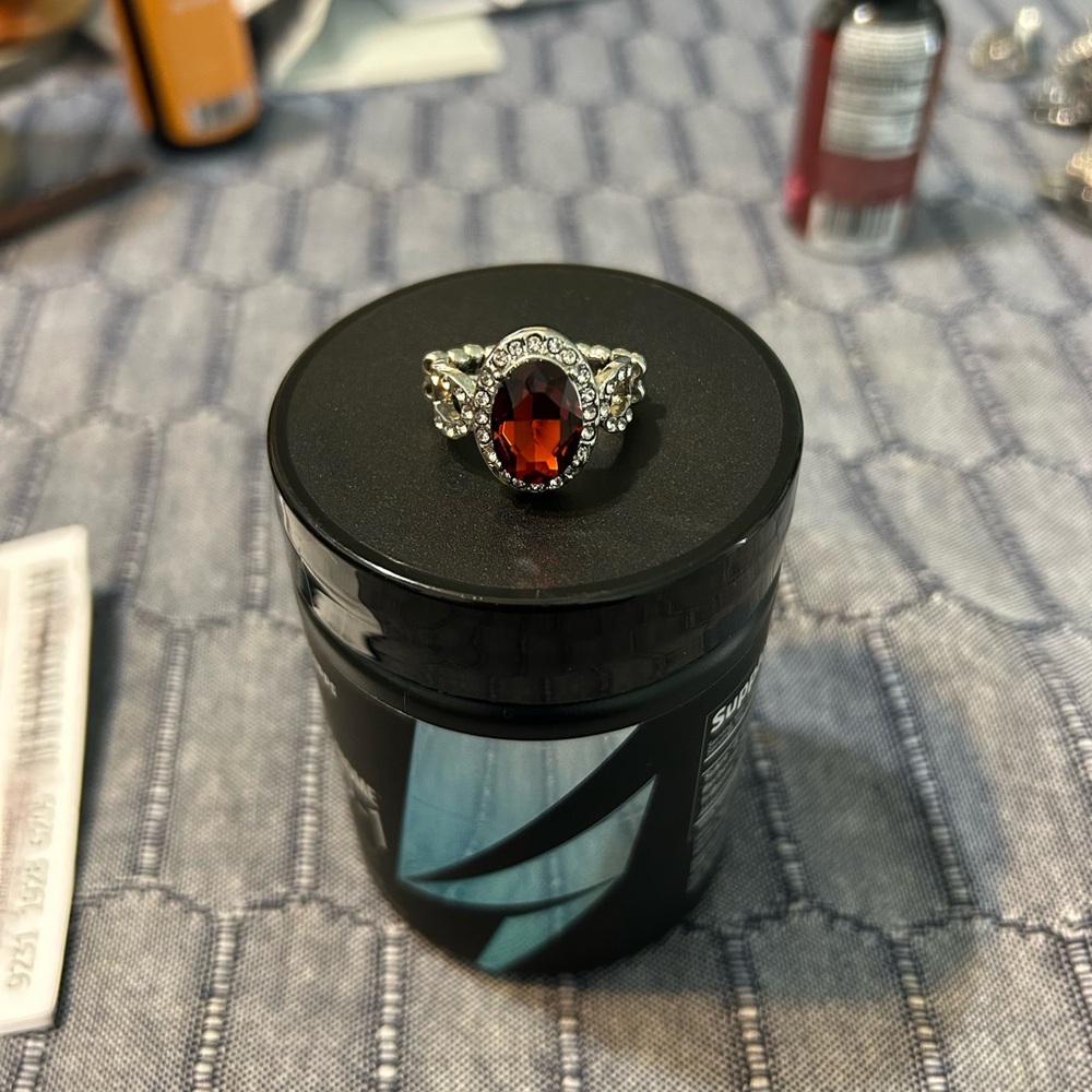 Women’s Adjusting Silver and Red Gemstone Ring (with rhinestones)